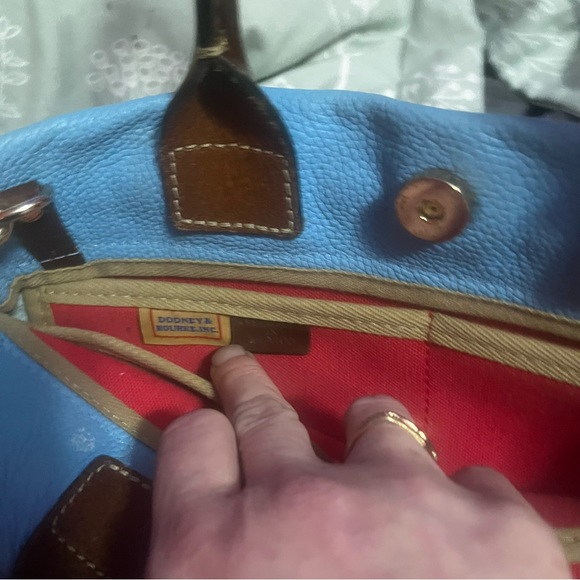 Dooney and Bourke handbag - Picture 4 of 4